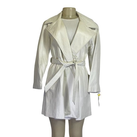 Sea foam Jackets & Blazers - Vintage Sea Foam Cape Women's White Leather Jacket Sz 12